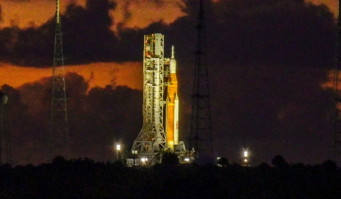 NASA-ina divovska raketa Space Launch System spremna za lansiranje