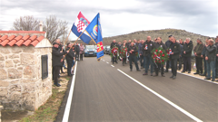 Jedna od komemoracija ubijenim hrvatskim braniteljima u selu Dragišići, Foto: HRT/HRT