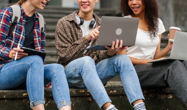 SAD ograničava boravak stranih studenata i novinara