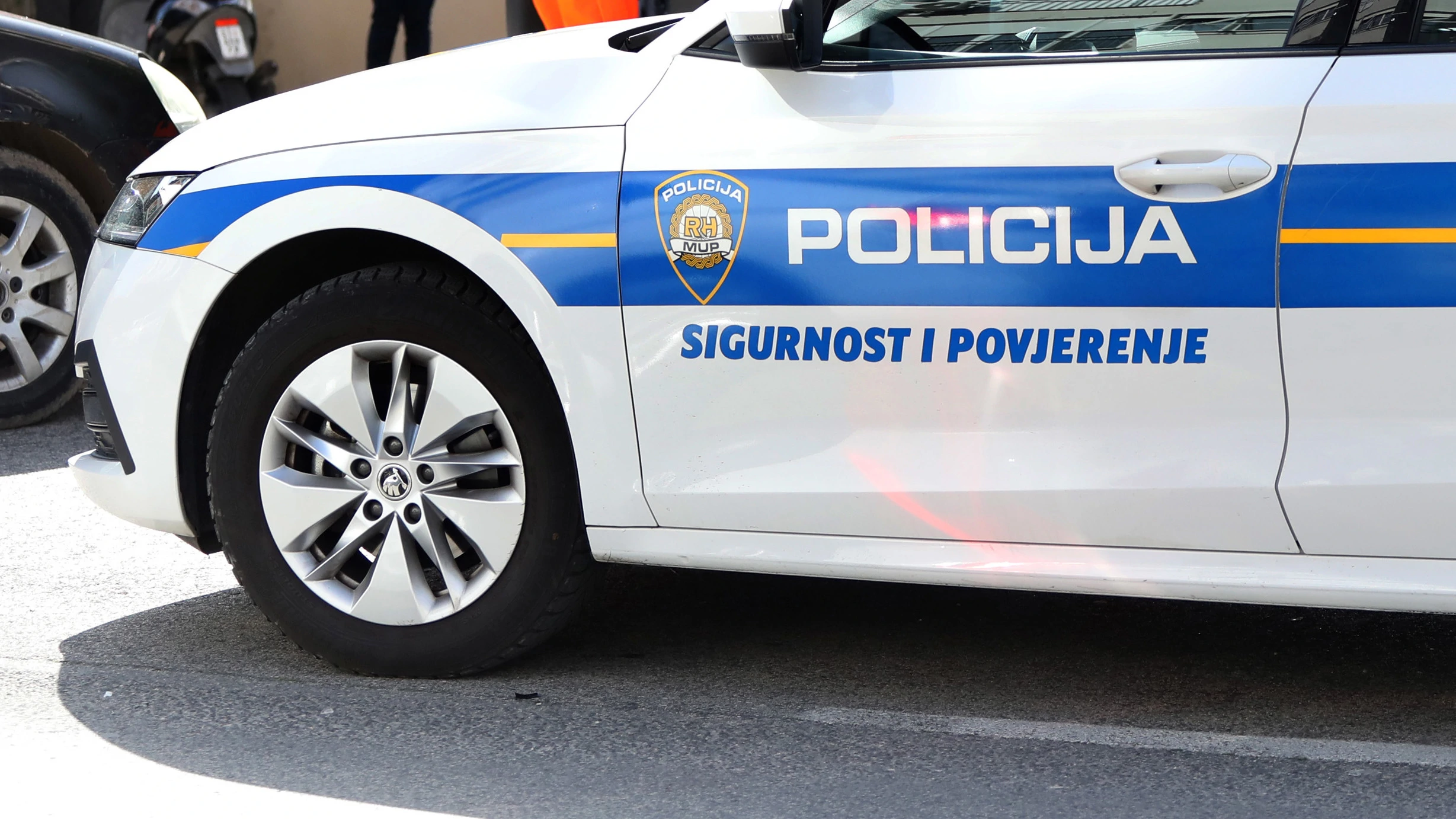 Policija provjerava dojavu o navodnoj pucnjavi na školskom igralištu