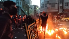 Tisuće Iranaca na ulici kako bi dali potporu nošenju hidžaba
