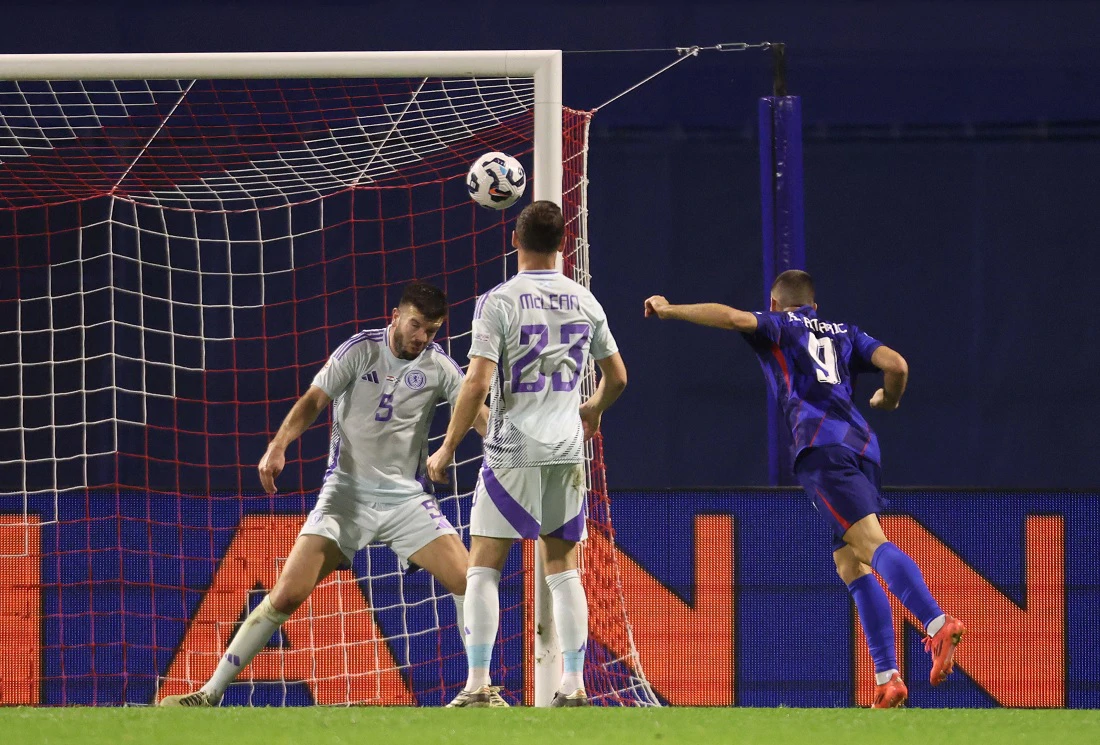 Pogodak Kramarića za 2-1, Foto: Antonio Bronic/REUTERS