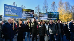  Prosvjedni skup "Dosta filozofiranja o plaćama"