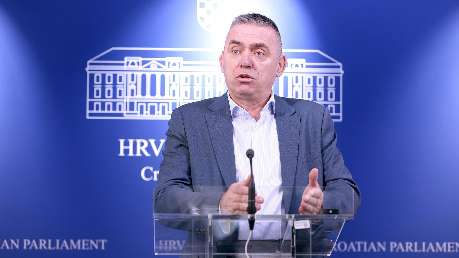 pxl 180226 146842619 20260220100107