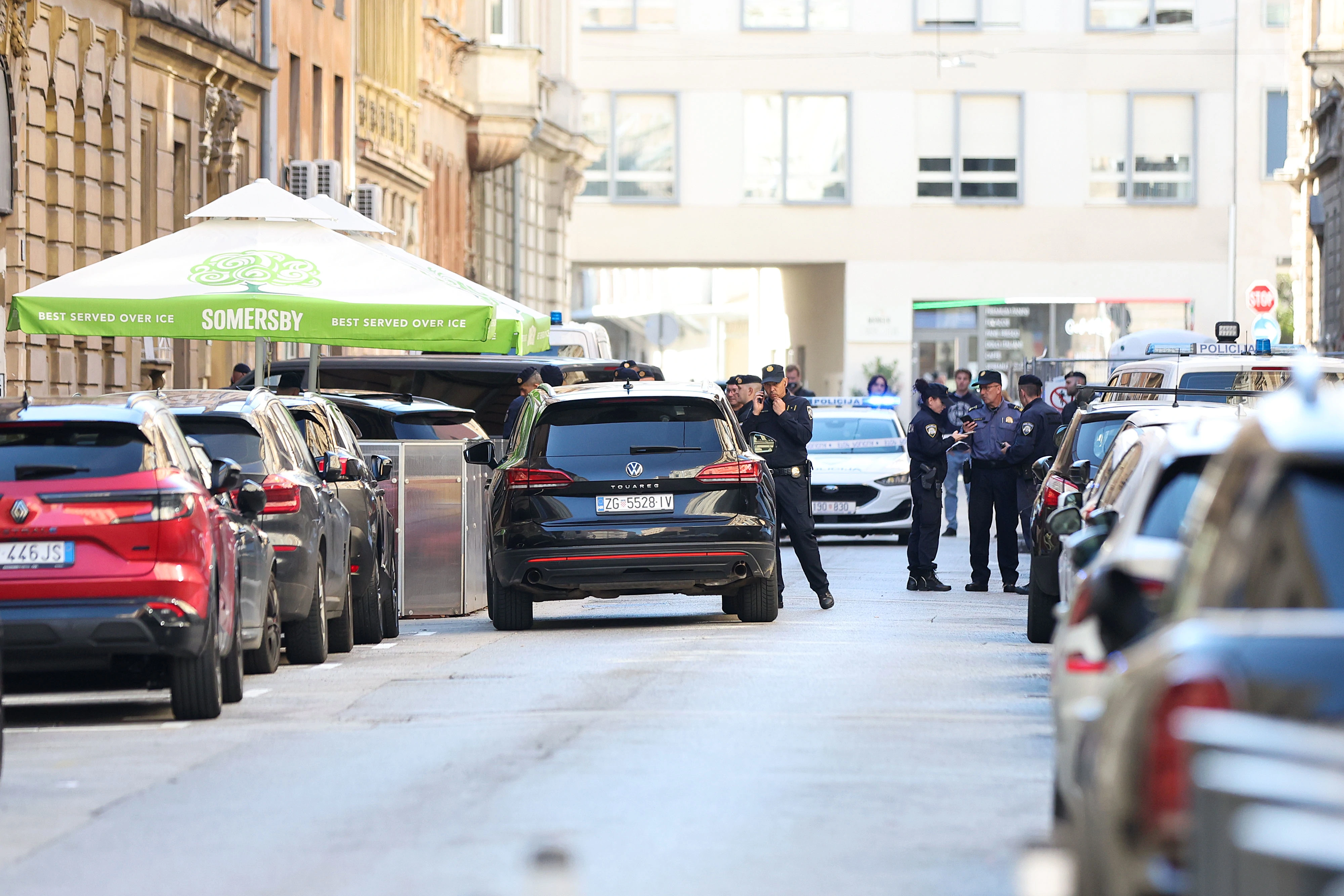 Der Polizist, der an der Verfolgung des gestohlenen Autos beteiligt war, wurde schwer verletzt 5 pxl 121024 122138037 20241013144656