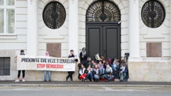 Aktivisti blokirali ulaz u MVEP