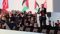 Erdogan na skupu u Istambulu