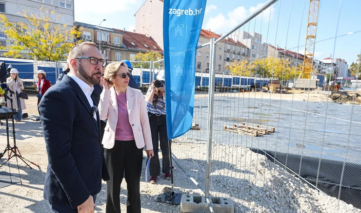Tomislav Tomašević i Danijela Dolenec na obilasku Kranjčevićeve