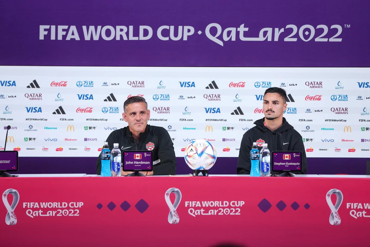 John Herdman i Stephen Eustaquio