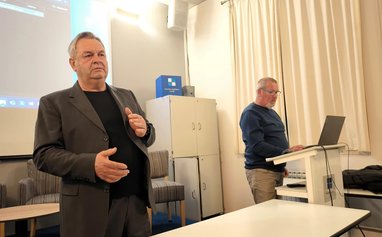 Dr. Ivica Vlatković