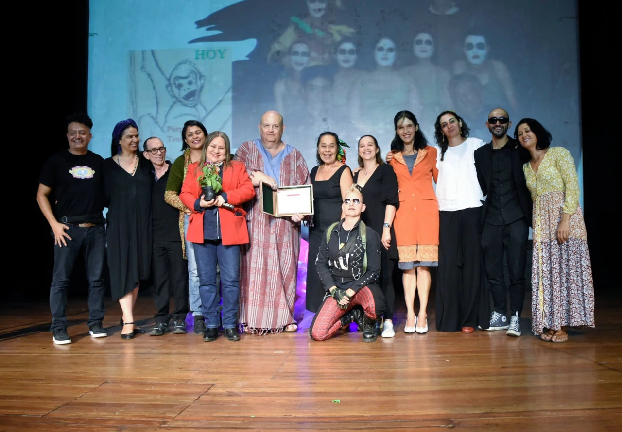 Reconocimiento a Mario Angel