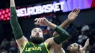 Jonas Valanciunas i Dan Akin