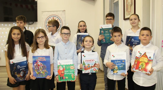 Nagrađeni učenici u Baji