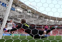  Sallai postiže gol koji je poništen zbog zaleđa, Foto: Kai Pfaffenbach/REUTERS