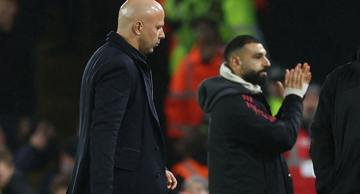 Arne Slot i Mohamed Salah 