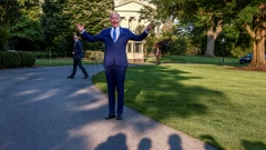 Američki predsjednik Joe Biden u razgovoru s novinarima