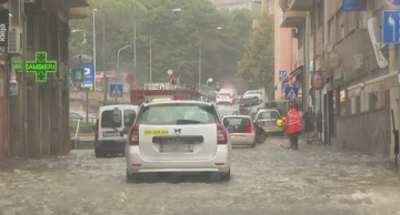 Rijeka steht unter Wasser