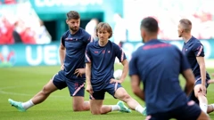 Bruno Petković i Luka Modrić 
