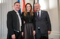 maestro Ivan Repušić,  direktorica HTZ-a u Münchenu Nera Miličić i generalni konzul Vladimir Duvnjak, Foto: Nedeljko Miletic/CroNews