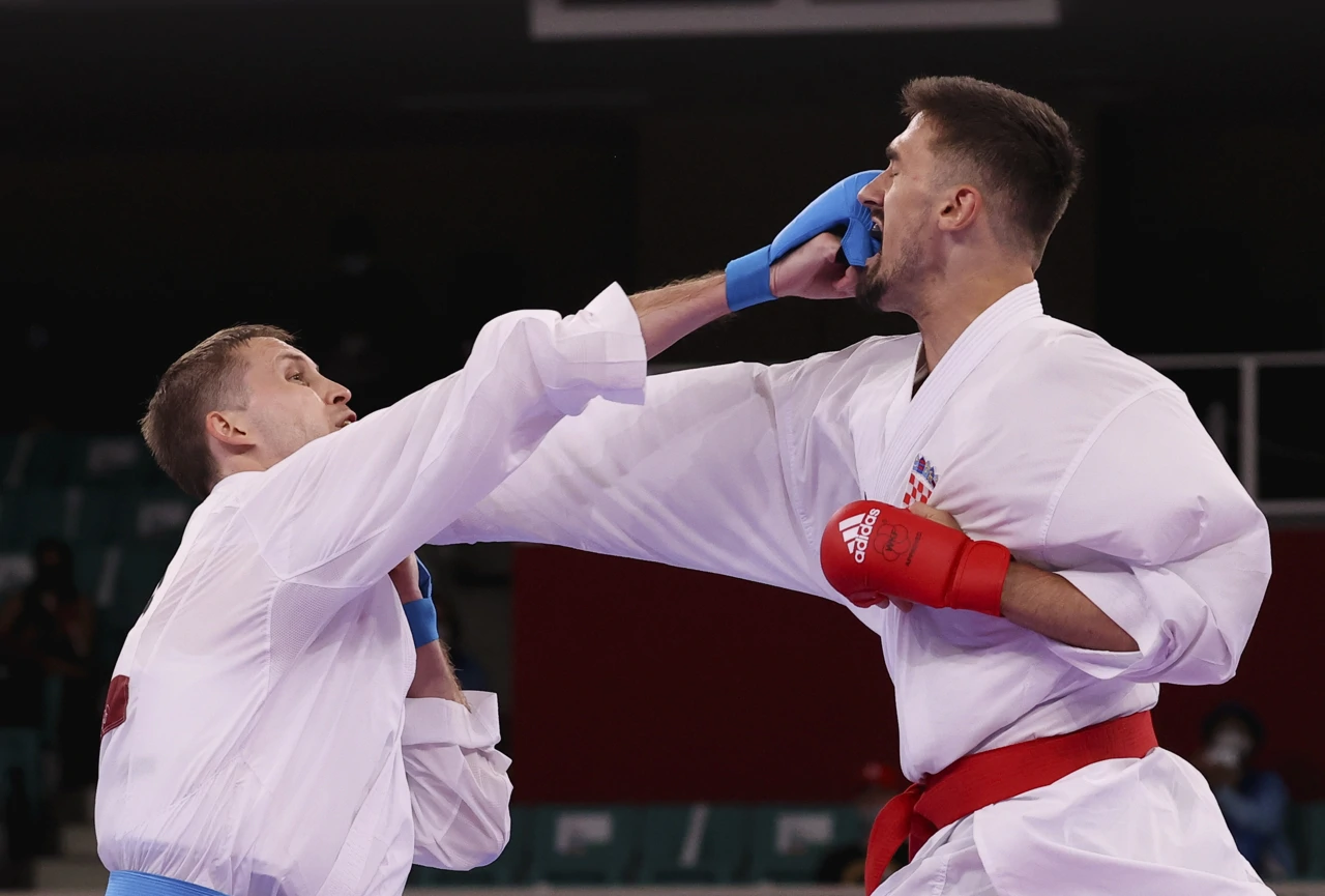 Ivan Kvesić, Brian Irr  