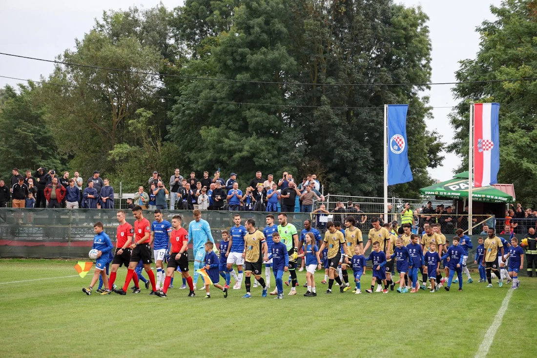 Izlazak igrača na teren, Foto: Igor Kralj/PIXSELL