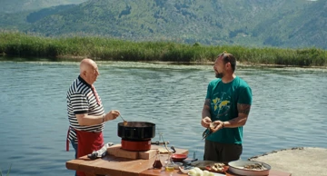 David Skoko u dolini Neretve priprema tradicionalni brudet od jegulja