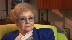 Četvrtak, 28. travnja na Trećem  , Foto: Čovjek u svijetlom odijelu/dokumentarni film