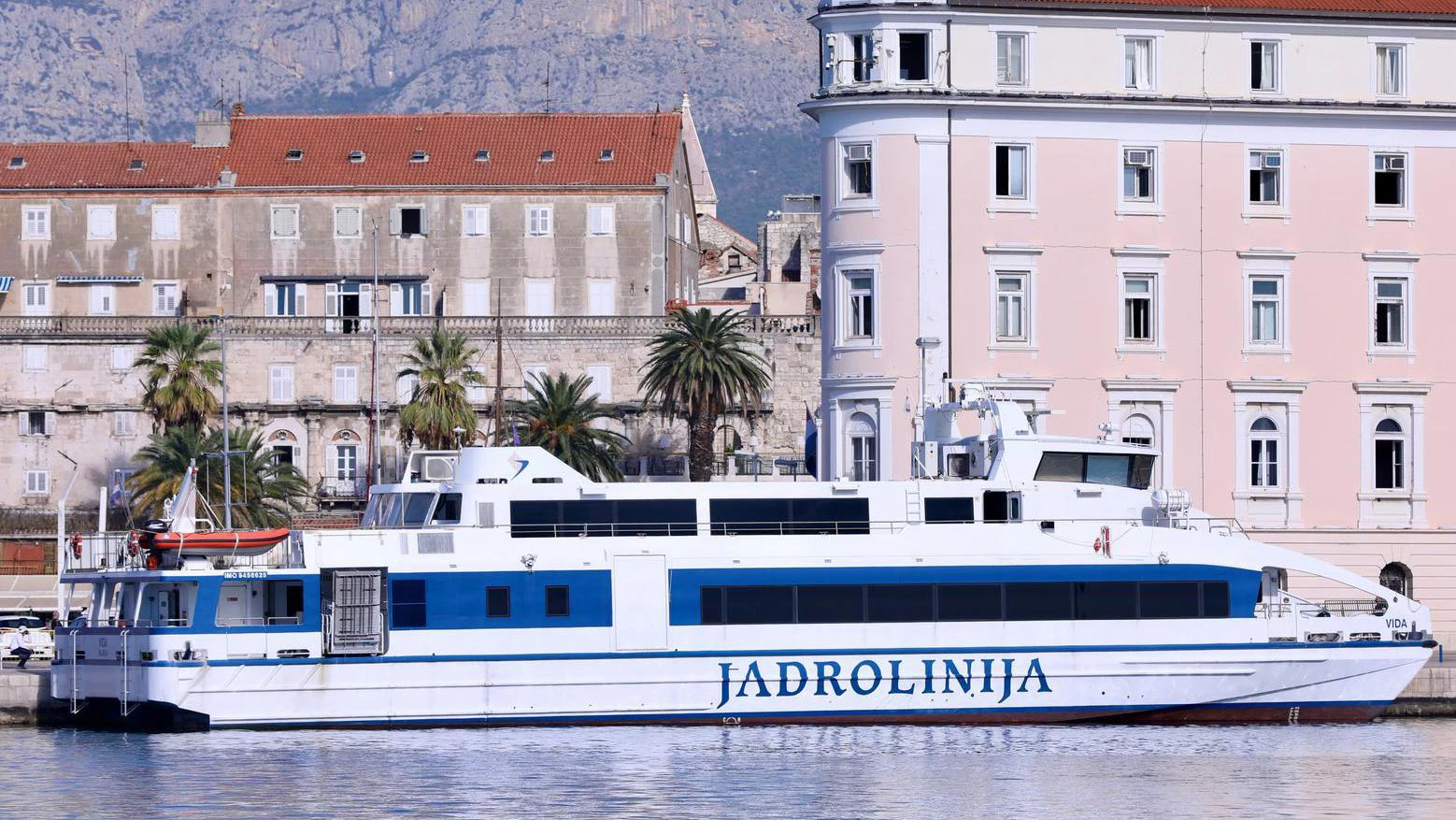 Jadrolinija prevezla rekordnih 12 milijuna putnika i 3,5 milijuna vozila