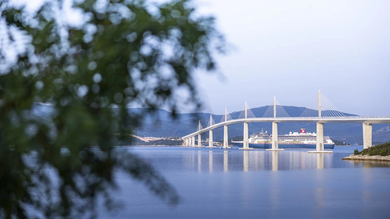 Pelješki most