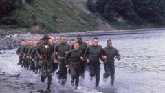 Nedjelja, 19. siječnja na Prvom, Foto:  Oficir i džentlmen/film