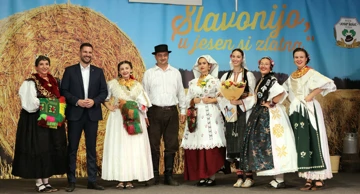 "Slavonijo, u jesen si zlatna"