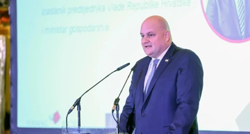 Ministar gospodarstva Ante Šušnjar 