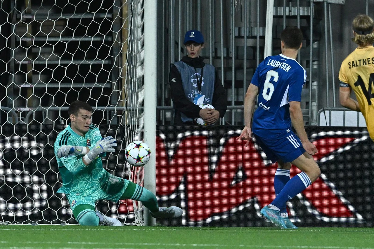 Obrana Dominika Livakovića, Foto: Marko Lukunić/pixsell