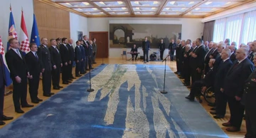Milanović uručio počasne činove i odlikovanja veteranima Domovinskog rata