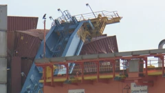 Dizalica na kontejnerskom terminalu Brajdica, Foto: HTV/HRT