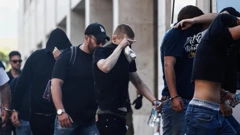 Skupina uhićenih navijača dovedena pred istražitelje   