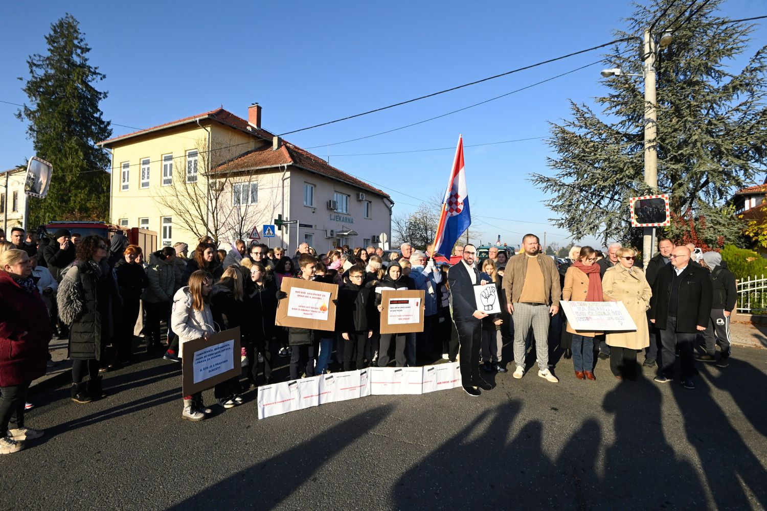 bojkot dragonozec19 141125 20251114084313