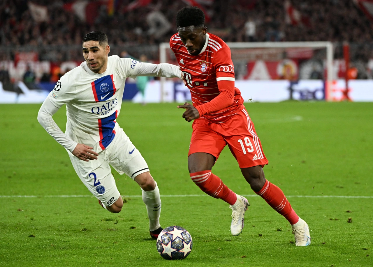 Achraf Hakimi i Alfonso Davies, Foto: Angelika Warmuth/REUTERS
