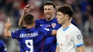 Kramarić i Perišić slave