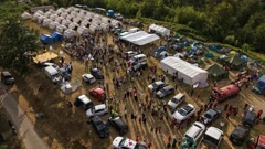 Tisuće ljudi na "Maršu mira" u Sokolcu na putu prema Srebrenici