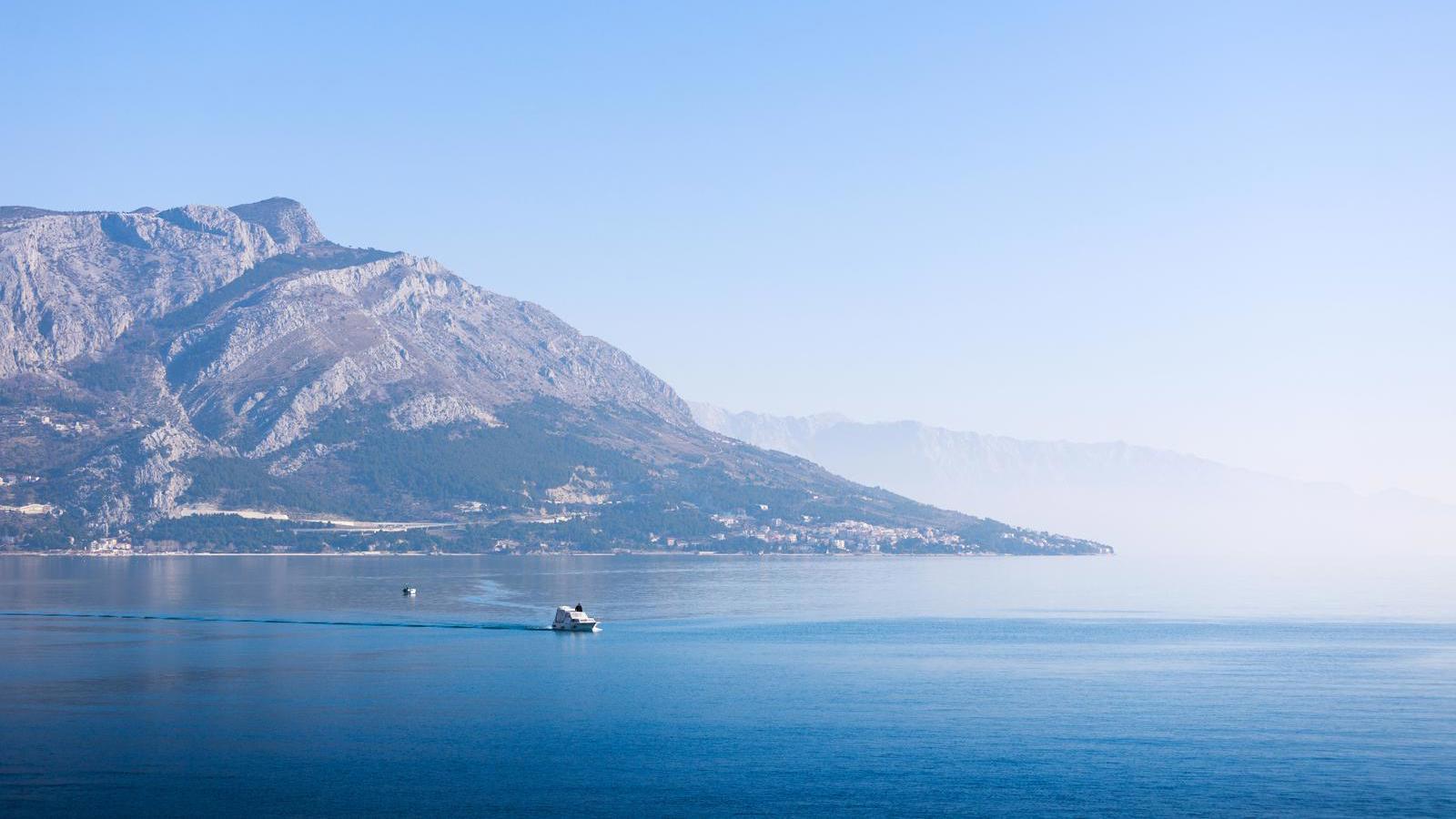 Ein Pole und sein Kind segelten mit einem SUP von Omiš nach Brač 7 pxl 210120 27600980 20250806100113