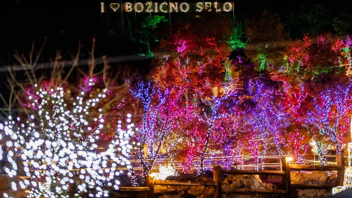 Čarobno Božićno selo u Gornjem Dolcu osvjetljava više od 3 milijuna lampica , Foto: Zvonimir Barisin/PIXSELL