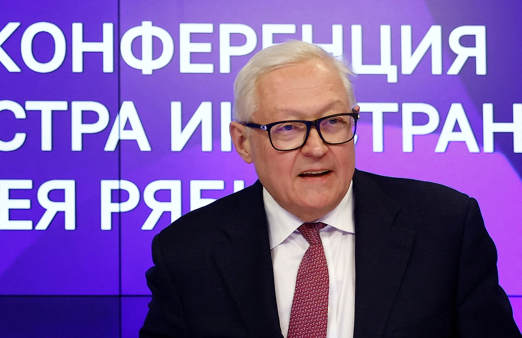Ruski savjetnik za SAD: Prvo ispuniti Putinove uvjete, tek onda mir