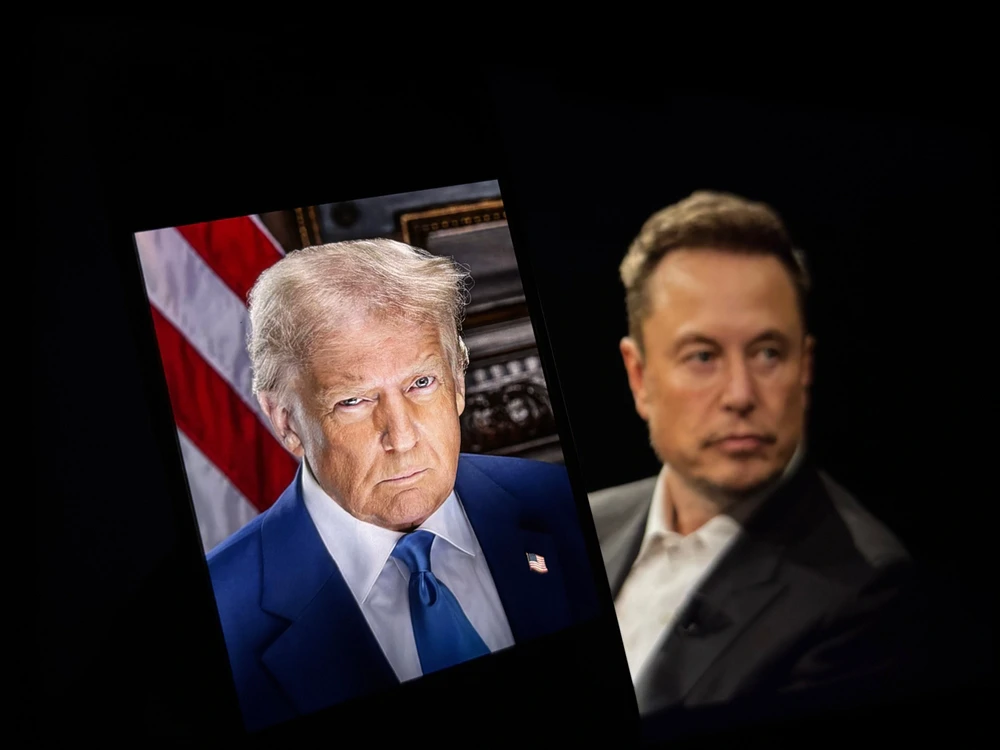Svađa Muska i Trumpa 