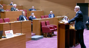 Debate parlamentario 