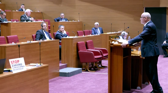 Debate parlamentario 