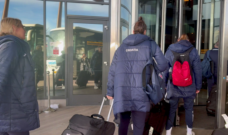 Hrvatske rukometašice u dolasku
