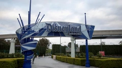 Kalifornija ublažava mjere i otvara Disneyland
