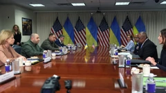 Ministri obrane Lloyd Austim i Rustem Umerov