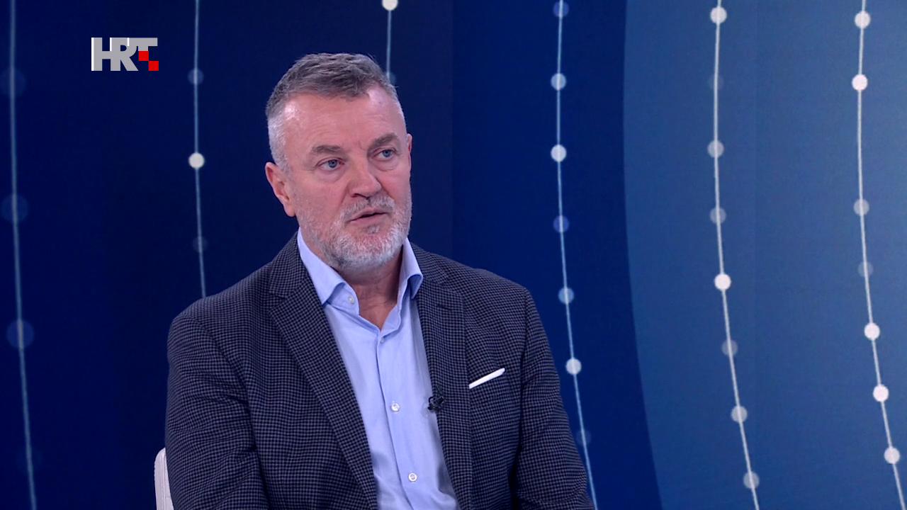 vlcsnap 2025 12 16 17h31m39s223 20251216163208